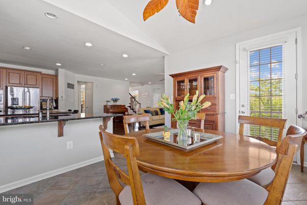 Dining room, Interior, Kitchen, Recessed Lighting, Stainless Steel Appliances
