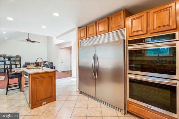 Dining room, Interior, Kitchen, Recessed Lighting, Stainless Steel Appliances