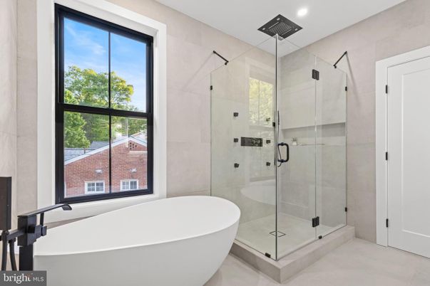 Bathroom, Free Standing Baths, Glass Shower, Interior, Recessed Lighting