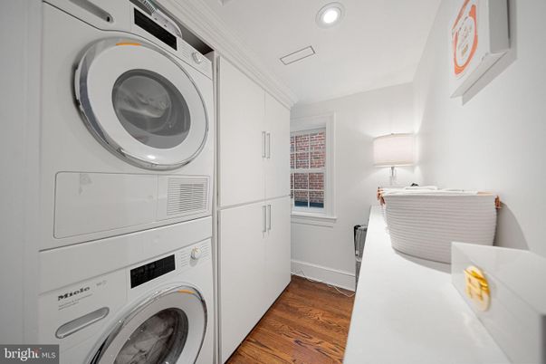 Interior, Recessed Lighting, Utility Closets, Washer, Wood Texture Flooring