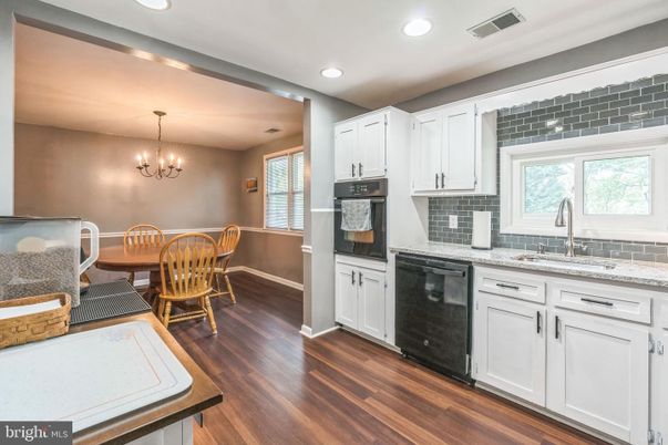 Chandelier, Dining room, Interior, Kitchen, Recessed Lighting, Wood Texture Flooring
