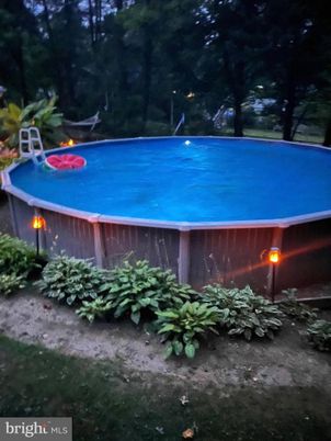 Exterior, Hot Tub, Pool