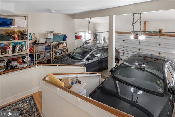 Garage, Interior
