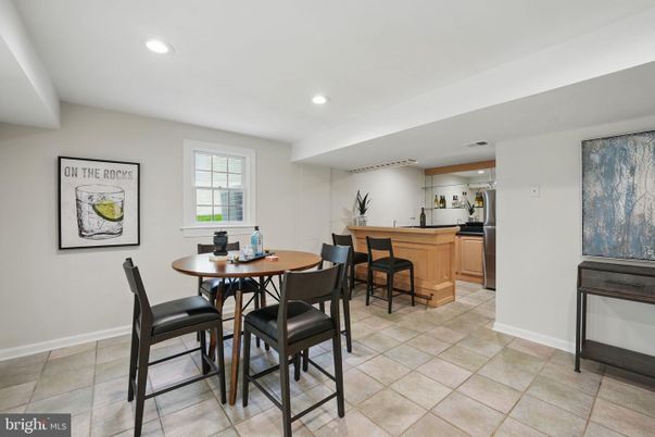 Dining room, Interior, Recessed Lighting