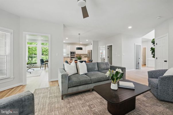 Interior, Kitchen, Living room, Pendant Lights, Recessed Lighting, Stainless Steel Appliances, Wood Texture Flooring