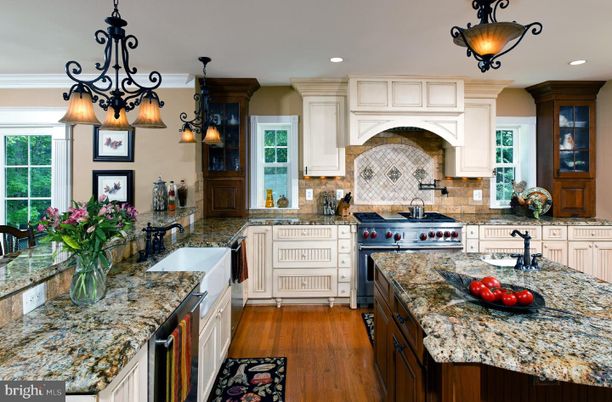 Chandelier, Interior, Kitchen, Pendant Lights, Recessed Lighting, Stainless Steel Appliances, Wood Texture Flooring