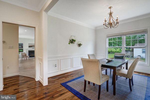 Chandelier, Dining room, Fireplace, Interior, Wood Texture Flooring