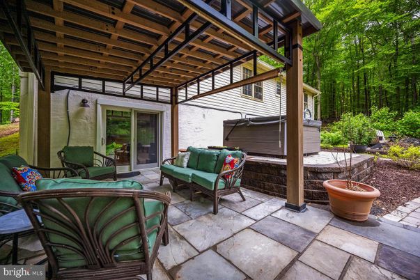 Exterior, Hot Tub