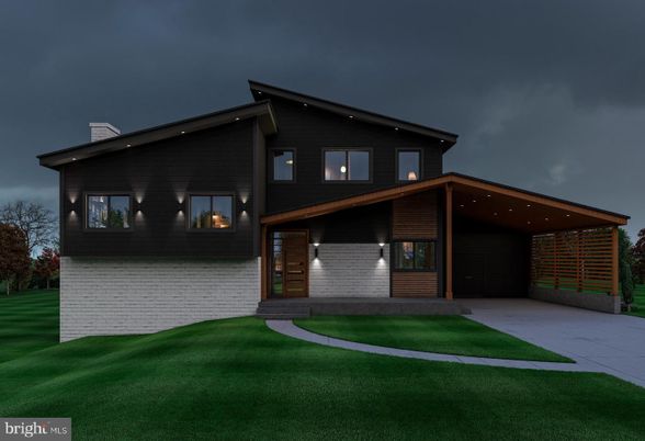 Attached, Backyard, Exterior, Facade, Brick Facade, Modern