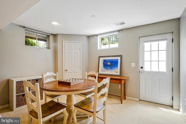 Dining room, Interior, Recessed Lighting