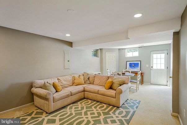 Dining room, Interior, Living room, Recessed Lighting
