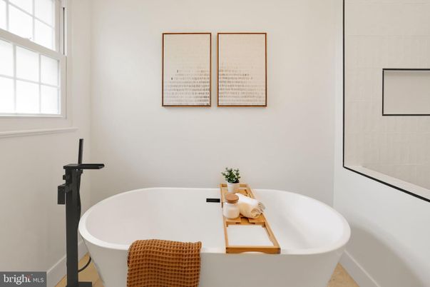 Bathroom, Free Standing Baths, Interior