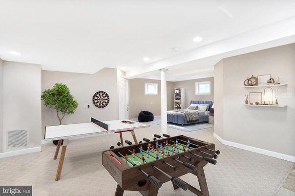 Game Room, Interior, Recessed Lighting
