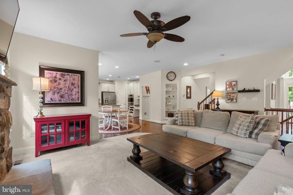Interior, Kitchen, Living room, Recessed Lighting, Stainless Steel Appliances