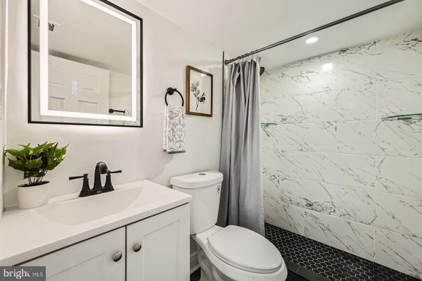 Bathroom, Interior, Marble Walls, Recessed Lighting