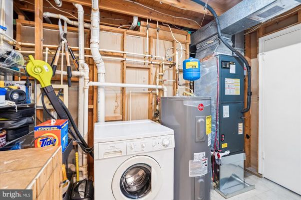 Interior, Utility Closets, Washer