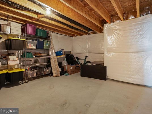 Garage, Interior, Wooden Beams, Wooden Ceilings