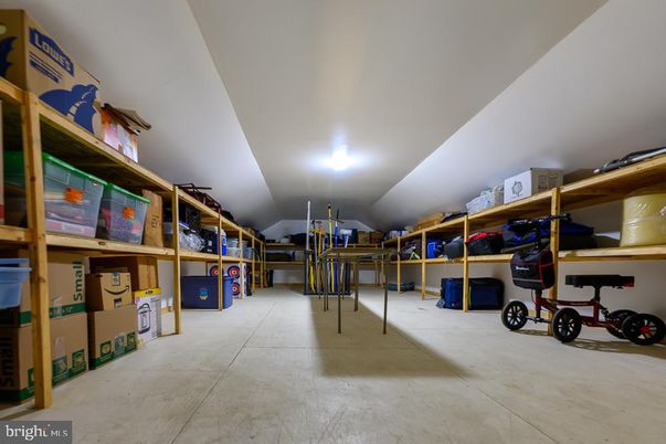 Garage, Interior
