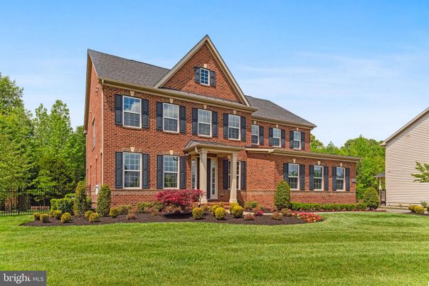 Exterior, Facade, Brick Facade, Georgian