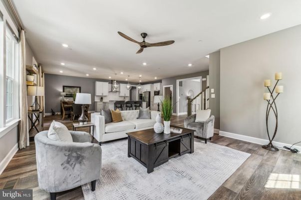 Interior, Kitchen, Living room, Pendant Lights, Recessed Lighting, Stainless Steel Appliances, Wood Texture Flooring