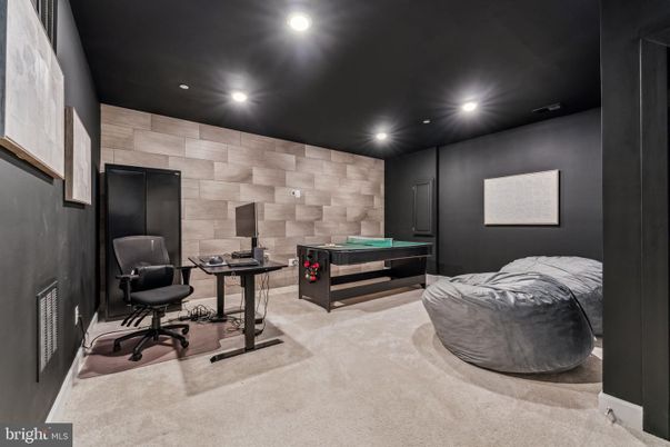 Game Room, Home Office, Interior, Recessed Lighting