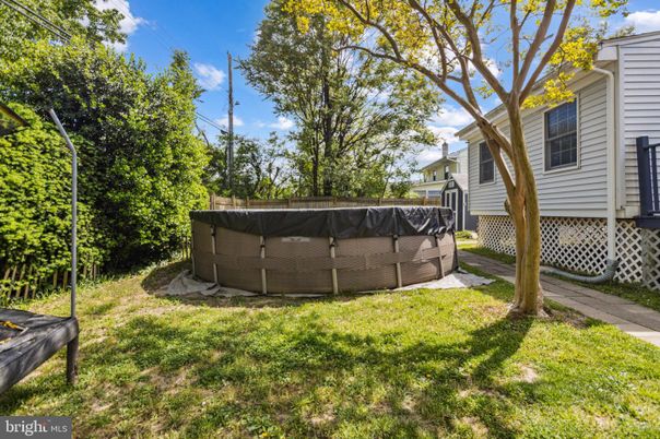 Backyard, Exterior, Pool