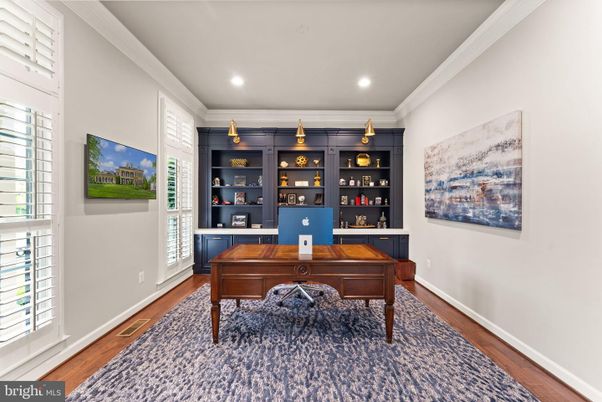 Home Office, Interior, Recessed Lighting, Wood Texture Flooring