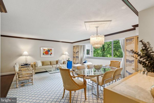 Chandelier, Dining room, Interior, Living room