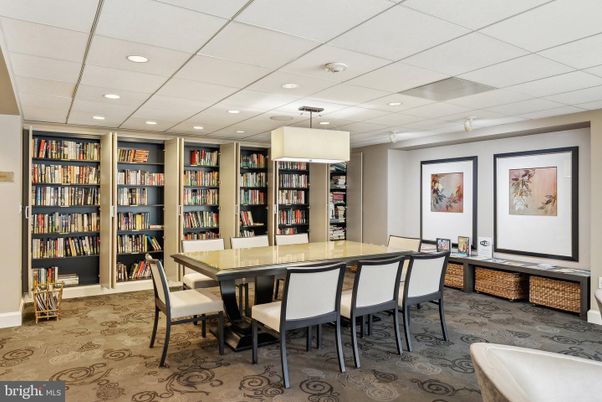 Dining room, Interior, Pendant Lights, Recessed Lighting
