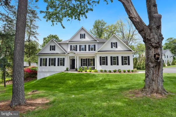 Exterior, Facade, Farmhouse