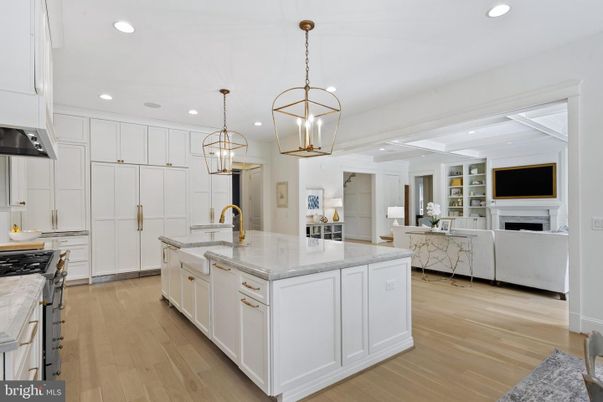Interior, Kitchen, Living room, Pendant Lights, Recessed Lighting, Wood Texture Flooring