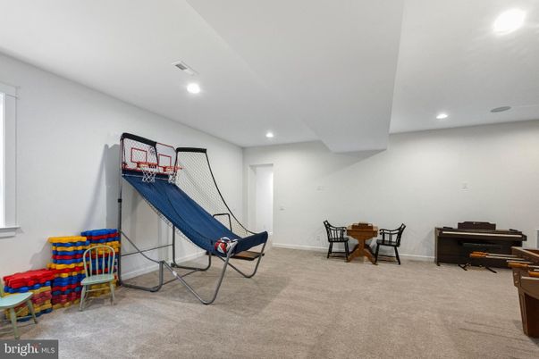 Interior, Piano, Recessed Lighting