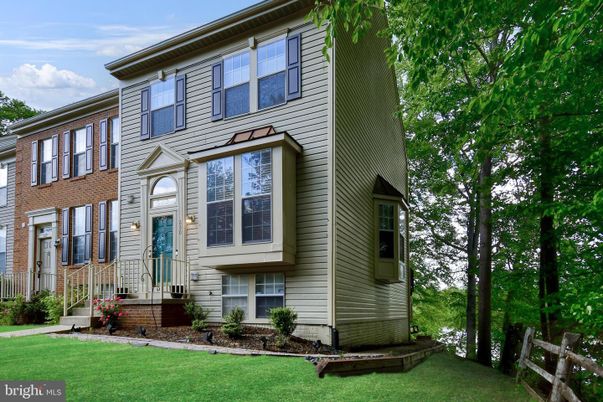 Exterior, Facade, Brick Facade, Rowhouse