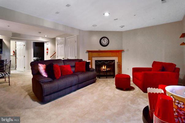 Fireplace, Interior, Living room, Recessed Lighting