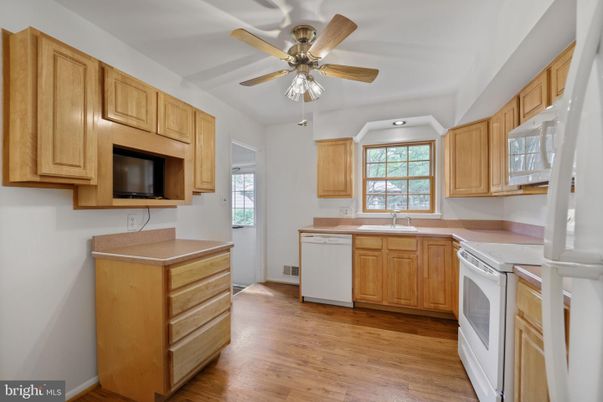 Interior, Kitchen, Wood Texture Flooring