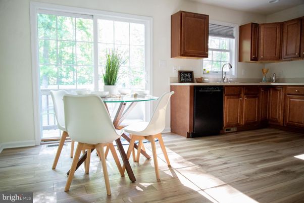Dining room, Interior, Kitchen, Recessed Lighting, Wood Texture Flooring