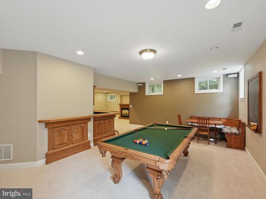Billiard Table, Game Room, Interior, Recessed Lighting