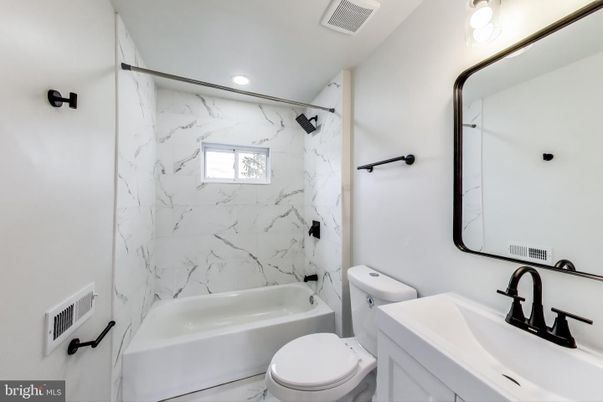 Bathroom, Interior, Marble Walls, Recessed Lighting
