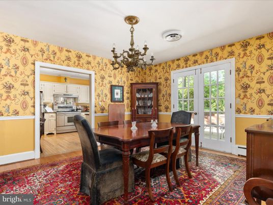 Chandelier, Dining room, Interior, Kitchen, Wood Texture Flooring