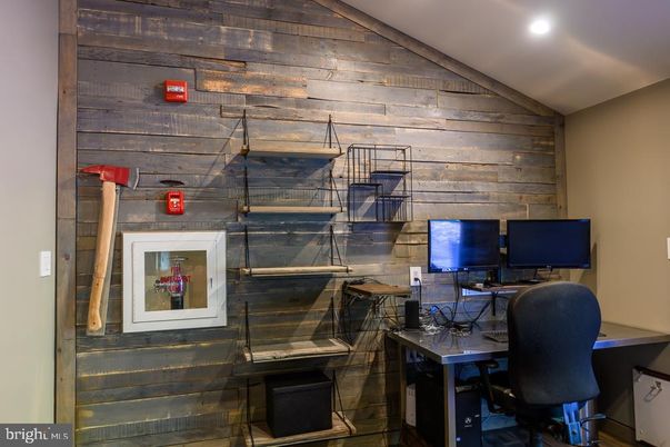 Home Office, Interior, Recessed Lighting, Wooden Walls