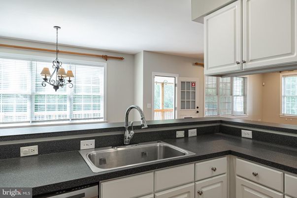 Chandelier, Interior, Kitchen