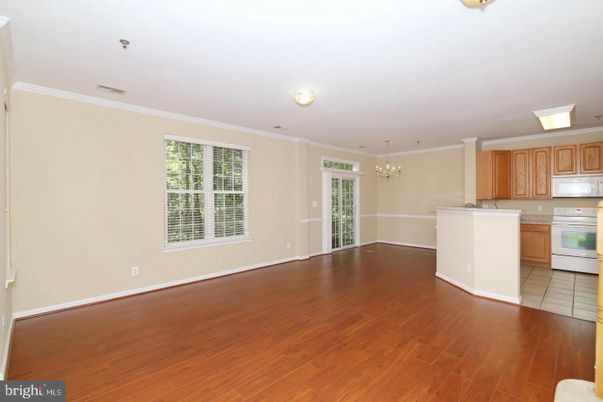 Chandelier, Interior, Kitchen, Wood Texture Flooring