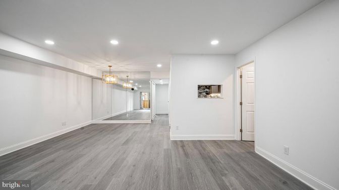 Empty room, Interior, Pendant Lights, Recessed Lighting, Wood Texture Flooring