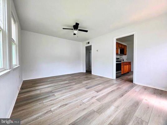 Empty room, Interior, Kitchen, Wood Texture Flooring