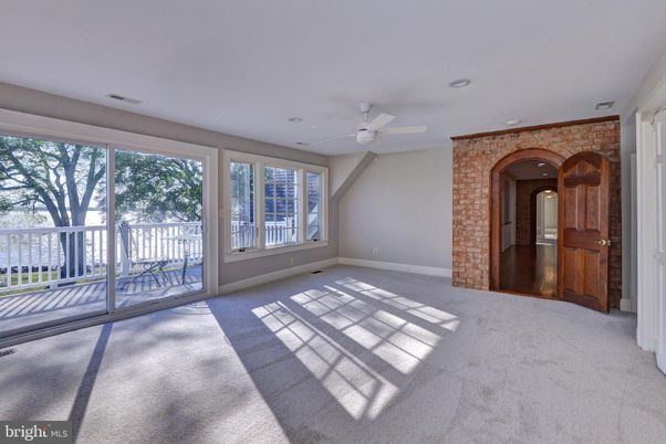 Empty room, Interior, Recessed Lighting, Stone Walls