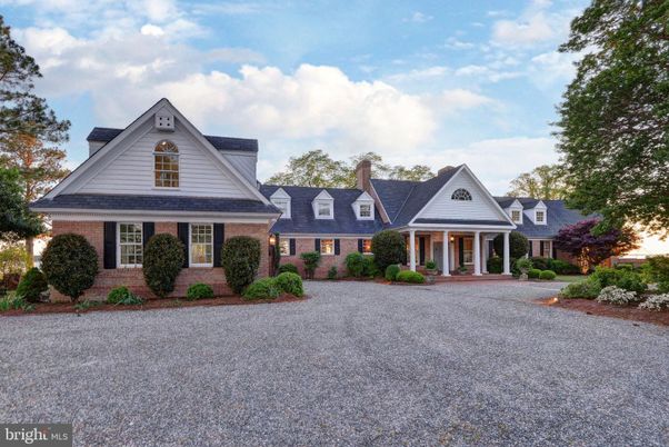 Exterior, Facade, Brick Facade, Brick Traditional