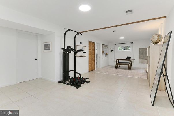 Fitness Equipment, Interior, Recessed Lighting