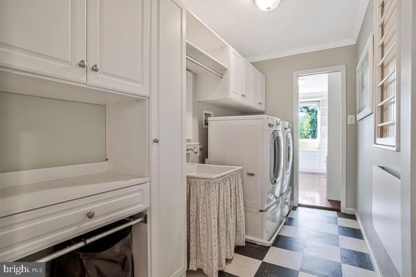 Interior, Washer