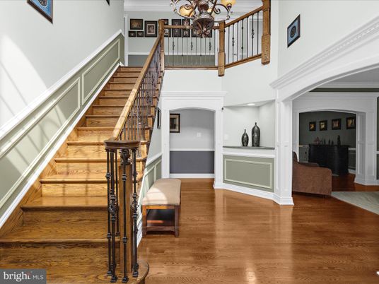 Chandelier, Interior, Recessed Lighting, Wood Texture Flooring