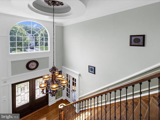 Chandelier, Interior, Wood Texture Flooring